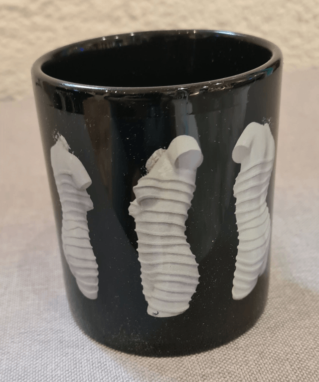 MUG buste femme fond noir